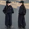 Conjunto de Moletom para Meninas 2026 Outono Novo Estilo Coreano Azul Marinho Esportivo Conjunto de Duas Peças para Crianças Maiores, Estiloso e Casual