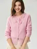 Lujoso cárdigan 75% cachemira 25% seda de morera con crochet de rosa tridimensional, chaqueta tejida elegante y suave para mujer