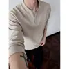 Nuevo 2026 Otoño/Invierno Camiseta Cálida de Terciopelo de Mula de Doble Cara 300g con Cuello Alto Pequeño para Hombre, Camiseta Base de Capa Interior Patchwork Estilo Americano