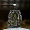 Guerrero de Acero nuevo collar de vidrio de acero inoxidable comercio exterior retro colgante de acero de titanio de Guanyin Bodhisattva al por mayor