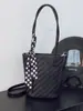 Bolso Tote Tejido Súper Popular para Mujer de Otoño e Invierno, Nuevo Modelo 2025, Bolso Tejido de Lujo Ligero de Nicho de Alta Gama para Mujer, Gran Capacidad