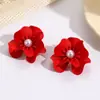 Pendientes de Flor Versátiles de Moda Tendencia Pendientes de Pétalos de Doble Capa Estambres Incrustados con Perlas Pendientes de Botón Pintados con Spray de Colores