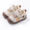 Zapatos Andadores para Bebés Niñas 2026 Nuevos Zapatos de Malla Primavera y Otoño Antideslizantes de 1 a 3 Años Zapatos Funcionales Zapatos para Niños