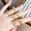 Anel Aberto Gota de Óleo Esmaltado Luz Luxo Alto Padrão Anel Caixa Cega Ao Vivo Vintage Estilo Palácio Flor