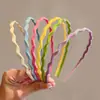 Diadema fina ondulada para mujer, alta en la coronilla, con dientes, antideslizante, para sujetar el cabello en su lugar, adecuada para lavarse la cara, aplicar mascarilla facial y uso diario como accesorio para el cabello