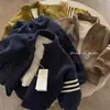 Ropa nueva de otoño e invierno para bebés, chaqueta cálida con forro polar para niños, chaqueta de forro polar Oli para niños, cárdigan, sudadera casual engrosada