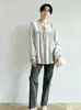 Camisa Simple de Manga Larga Ancha con Nudo al Frente 69377 Blusa de Manga Larga con Nudo al Frente