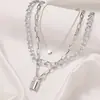 Colar Pingente Metal Chave Cadeado Retro Europeu e Americano Cruzado Moda Criativa Versátil Colar Multicamadas para Mulheres