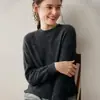 26 Nuevo Jersey de Punto de Cachemira Rojo Otoño/Invierno, Camiseta Base de Cuello Redondo para Mujer de Manga Larga, Versátil, Suave, Agradable para la Piel y Cálido