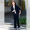 Conjunto de sudadera de dos piezas moderno y elegante para madres de mediana edad, nuevo estilo otoño 2026, traje de pantalón casual para damas elegantes