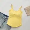 Design de alta qualidade, estiloso e confortável: uma camisola de verão ajustada com pregas, acolchoamento de látex no peito e um top que induz dopamina