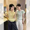 Top Corto Tejido de Seda de Hielo Color Menta Sólido con Cuello Polo y Mangas Cortas con Vuelo Pequeño para Mujer, Verano, Hermoso Hombro Derecho Descubierto, Camiseta de Manga Corta