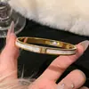 Pulseira de Aço Titânio para Mulheres com Diamantes, Design Estrelado, Não Desbota, Fashion e Versátil, Pulseira com Fecho, Joias de Aço Inoxidável 304