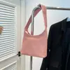 Bolsa Casual Retro de Grande Capacidade para Mulheres 2026 Nova Tendência Elegante Tecida Estilo Ins Bolsa de Ombro Tipo Balde com Personalidade