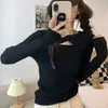 Camisa base de malha vazada para mulheres, primavera e outono, suéter pullover justo, modelagem slim, top de manga comprida, tamanho único, estilo europeu e americano
