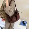 Bolsa de Camurça Vintage de Ombro Único Formato Dumpling para Mulheres, Nova Bolsa Tote Grande Capacidade Vintage Outono/Inverno 2026, Bolsa Transversal para o Dia a Dia