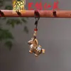 Pingente Chaveiro Cavalo Pintado, Ornamento Pendurado Carruagem de Cavalo Esculpida em Sândalo Yiming Xianyuan, Pingente de Bolsa, Corrente para Celular Presente