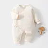 Ropa para recién nacidos, mameluco acolchado con diseño de mariposa de 70 g para otoño e invierno, ropa abrigadora para bebés recién nacidos, mameluco para bebé, atuendo estilo monje