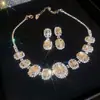 Conjunto de Brincos Quadrados Cravejados de Diamante e Colar de Duas Peças, Fashion, Leve, Colar Luxuoso e de Alta Qualidade, Conjunto de Joias Elegante e Versátil