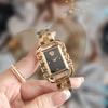 Reloj cuadrado de marca nicho para mujer mayor, nuevo reloj de moda para mujer al por mayor, relojes con sentido de la edad para mujer mayor