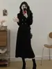 Traje de Pana Estilo Hepburn para Mujer, Diseño de Otoño, Chaqueta de Manga Larga en el Hombro Derecho, Falda Midi Cola de Pez que Ceñe la Cintura