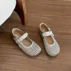 Sapatos Slip-On com Bico Reto para Mulheres 2026 Verão Nova Moda Sapatos Casuais Slip-On Trançados