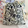 Bolsa de Tela de Algodón Estampada Estilo Fresco con Cordón para Viaje Perezoso, Almacenamiento de Cosméticos, Ropa Interior, Zapatos y Calcetines, Bolsa Portátil con Cordón