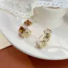 Brincos Quadrados Cor de Café com Zircônia Versáteis Retrô da Moda Francesa para Mulheres, Brincos Elegantes Simples de Luxo Leve de Alta Qualidade Atacado