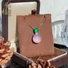 Diseño Original Colgante Cabujón Ovalado de Calcedonia Verde Natural con Baño de Plata e Incrustación, Comparable al Jade, Adecuado para Hombres y Mujeres, Colgante para Suéter