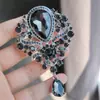 Broche de Cristal Estilo Retrô Moda Europeia e Americana Transfronteiriça Liga de Metal Inlaid com Strass Broche Pingente Colorido Corsage Roupa