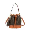 Bolsas de Diseño de Nicho Transfronterizas para Mujer Estilo Nuevo 2026 Bolso Cubo con Cordón de Monograma Bolso Cruzado de Hombro Único de Alta Gama para Mujer