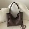 Bolso tote de moda, bolso de hombro para mujer de gran capacidad, diseño de nicho, casual, simple, bolso tote con patrón tejido vintage