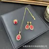 Nuevo Conjunto de Tres Piezas de Jade Incrustado a Mano con Diamantes Completos Personalizados, Estilo de Lujo Ligero, Suministro para Transmisión en Vivo, Mayorista Fabricante de Joyería de Turquesa