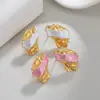 Pendientes Irregulares Plisados de Estilo Dulce-Cool Transfronterizo Europeo y Americano con Sensación Elegante y de Alta Gama, Pendientes de Acero de Titanio con Textura Contrastante