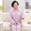 Pijama Feminino Outono e Inverno Coral Fleece Algodão de Três Camadas Espessado Quente com Forro de Fleece Roupas de Casa para Meia-idade e Idosos para Mãe Inverno