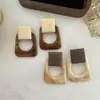 Brincos Quadrados de Madeira Exagerados Cor de Café Gradiente Estilo Hong Kong Retro Luxo Leve Moda Exquisitos Versáteis para Mulheres
