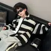 Nuevo Conjunto de Dos Piezas de Moda Coreana para Niños y Bebés, Cardigan Rayado y Pantalones Casuales, Verano 2026