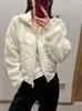 26 Nuevo Producto de Otoño AL Chaqueta Corta Deportiva Casual Versátil de Moda Trendy con Cuello de Lana de Cordero 8122