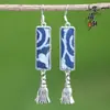Joyería de Estilo Étnico de Yunnan Plata Miao Incrustada Hecho a Mano Batik Pieza de Bordado Antiguo Pendiente Pendiente Forma de Abanico Étnico Retro Artístico