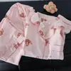 Pijama Estilo Niña Oso Postre Rosa Pastel Primavera y Otoño Nuevo Conjunto de Dos Piezas Manga Larga Pantalón Largo Ropa para Dormir para Estudiantes y Hogar
