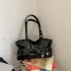 Bolso de Commuter para Mujer 2026 Nuevo Otoño Nicho Lujo Ligero Gama Alta Retro Bolso de Hombro Único Bolso Tote de Gran Capacidad