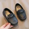 Sapatos Infantis de Couro Estilo Britânico com Solas Macias, Mocassins Slip-On para Meninos, Novos Sapatos de Bebê para Outono, Sapatos Infantis da Moda