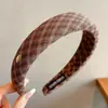 Faixa de cabelo xadrez de cetim para mulheres, faixa de cabelo antiderrapante para outono e inverno, uso diário, faixa de cabelo para lavar o rosto, acessório de cabelo de coroa alta