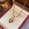 Elegante e refinado! Colar com pingente redondo curvo de zircônia, corrente de clavícula estilo fashion para o dia a dia, joia com sensação de luxo leve e alta qualidade