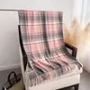 Bufanda Chal Cálido con Patrón de Cuadros Suaves para Otoño e Invierno, Versátil Bufanda con Flecos de Cachemir Sintético para Viajes