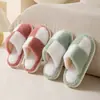 Pantuflas de pelo sintético de conejo de color liso, suela suave, ligeras, transpirables, adecuadas para usar en interiores, para todas las estaciones, lino, para parejas, hombres y mujeres, estilo de viaje moderno