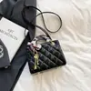 Bolsa de Mão de Couro Patente de Alto Acabamento 2025 Nova Moda Elegante Bolsa Transversal Matelassê Bolsa de Ombro Estilo Ins Única