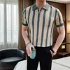 Camisa Polo Casual Tricotada Respirável Nova da Moda em Estilo Britânico, Slim Fit, Listrada em Blocos de Cor Simples para Homens
