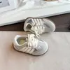 Nuevos Zapatos Deportivos Infantiles Otoño 2026, Estilo de Entrenamiento Alemán para Niños y Niñas, Versión Coreana de Zapatos Forrest Gump, Zapatos Casuales Versátiles y Modernos para Estudiantes