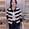 Cárdigan Rayado Estilo Chanel Bordado con Cuello Redondo, Suéter Tejido para Mujer, Nuevo Top Versátil Invierno Estilo Francés, Moderno